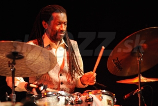  LEONARD KING  