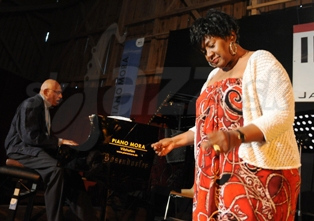  KIRK LIGHTSEY + MELBA JOYCE  