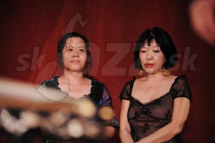  XIA FENGXIA + AKI TAKASE  