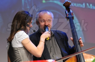  LUCIA + ROBO RAGAN  
