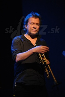  NILS  