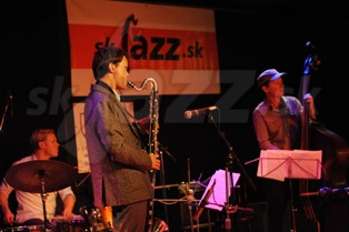  JORIS ROELOFS TRIO  