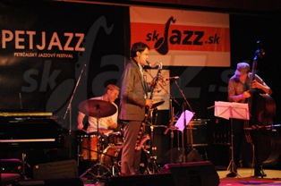  JORIS ROELOFS TRIO  