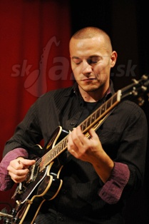  MICHAL  