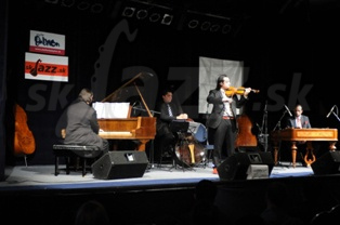 ROMAN JÁNOŠKA QUARTET  