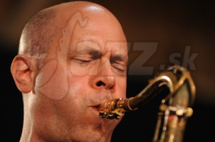  WALT WEISKOPF  