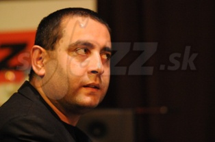 KLAUDIUS KOVÁČ  