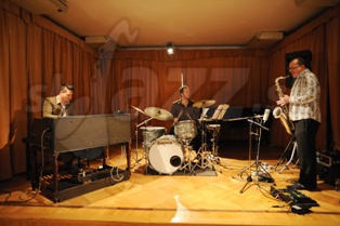  HARRY SOKAL GROOVE  
