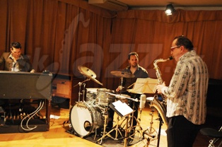  HARRY SOKAL GROOVE  