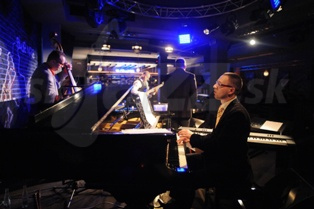  JAZZBROTHERS  