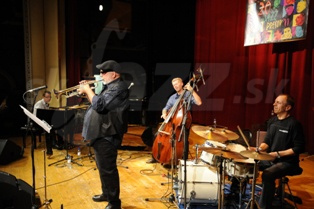  RANDY + AMC TRIO  