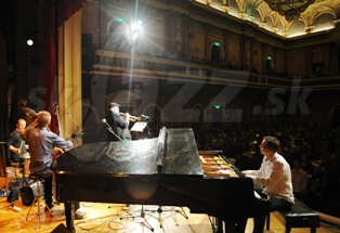  RANDY + AMC TRIO  