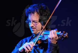  IGMAR JENNER  