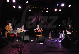  DANA TUPINAMBÁ BAND  