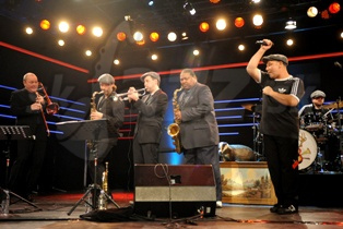  JAZZKANTINE +HOSTIA  