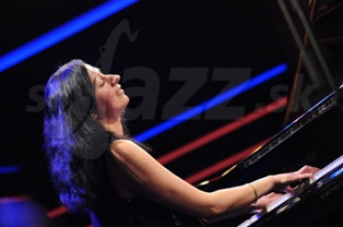  AMINA FIGAROVA  