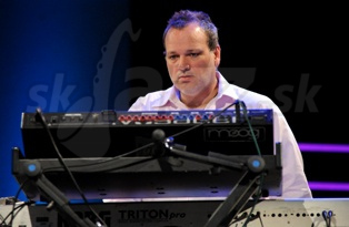 FEDERICO GONZALEZ PENA  