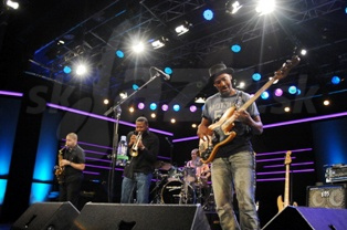  MARCUS MILLER BAND  