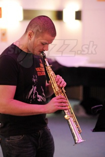 NIKOLAJ NIKITIN  