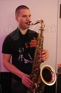  NIKOLAJ  