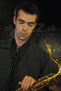  ZOLTÁN ZANA  