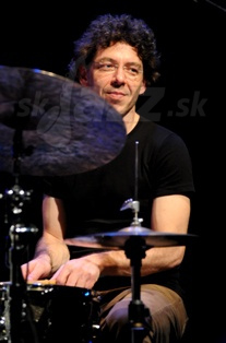 LAURENT SÉRIES  