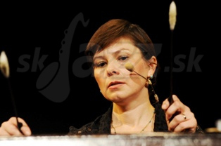 ZUZANA LAPČÍKOVÁ