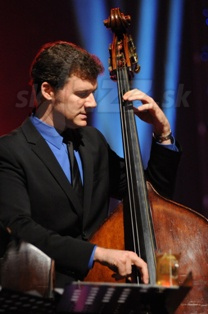  NEIL  
