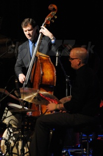  NEIL + RICK  