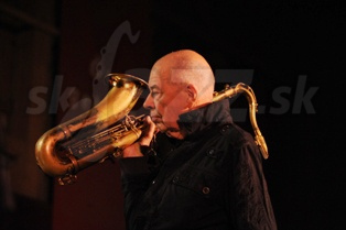  HEINZ SAUER  