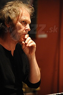  ARTUR DUTKIEWICZ  