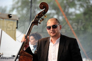  TOMÁŠ  