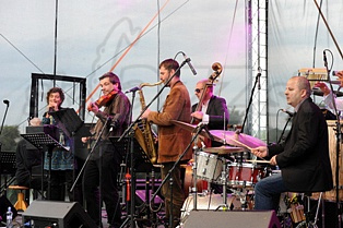  PAVOL BODNÁR& ECCE JAZZ BAND  