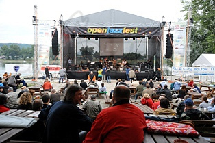  PAVOL BODNÁR& ECCE JAZZ BAND  