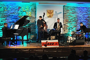  FOLKLORE TO JAZZ  