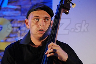  TOMÁŠ BAROŠ  