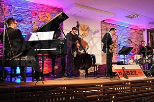 FOLKLORE TO JAZZ  