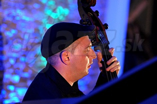  TOMÁŠ  