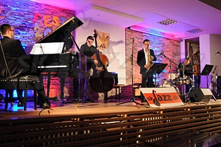  FOLKLORE TO JAZZ  