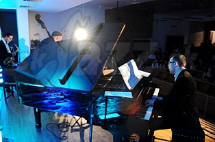  FOLKLORE TO JAZZ  