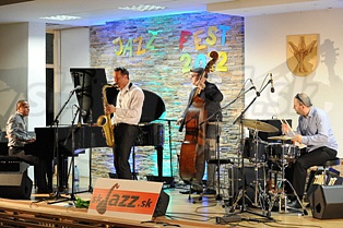  ONDŘEJ ŠTVERÁČEK QUARTET  