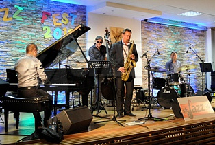  ONDŘEJ ŠTVERÁČEK QUARTET  