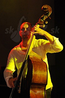  TOMÁŠ BAROŠ  