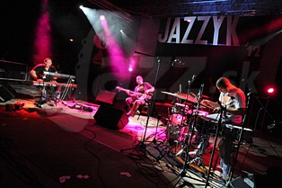  RETRO ACT ECPERIENCE  