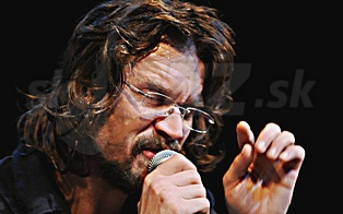  DAN BÁRTA  