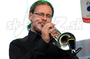  BASTIAN STEIN  