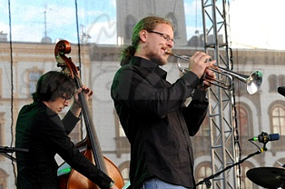  ANDREAS + BASTIAN  