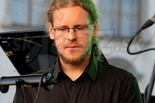  BASTIAN  