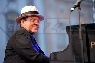  EDSEL GOMEZ  