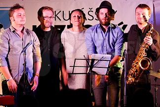  MIRIAM BAYLE BAND 